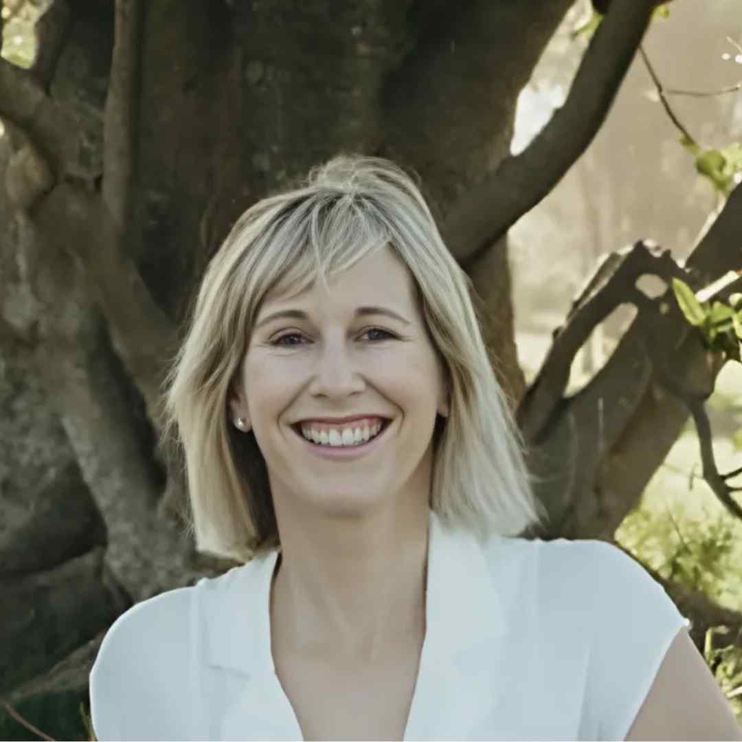 DANYA SMITH [LOCSPEC]